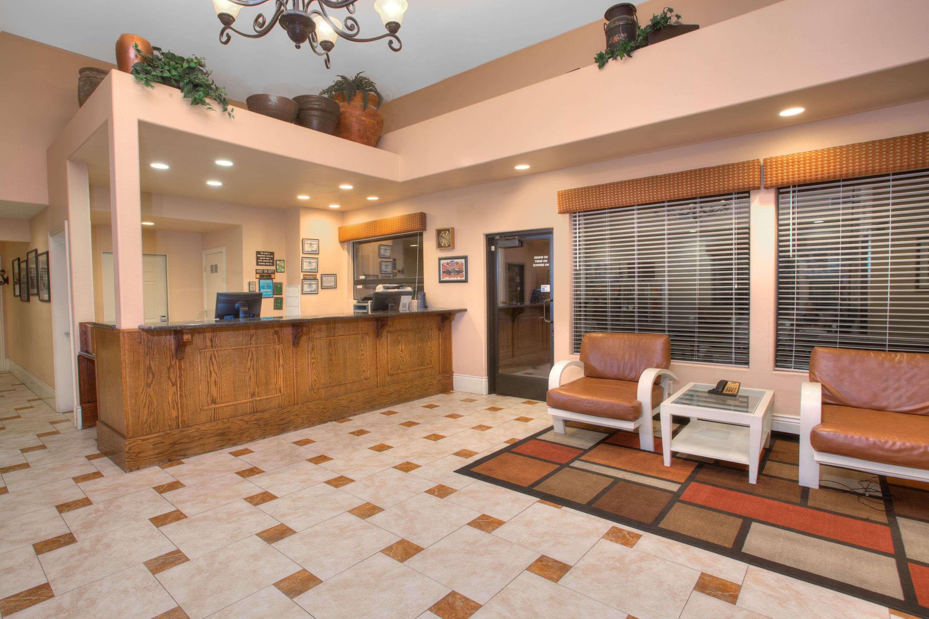 Travelodge Inn & Suites By Wyndham Yucca Valley/Joshua Tree Exteriör bild